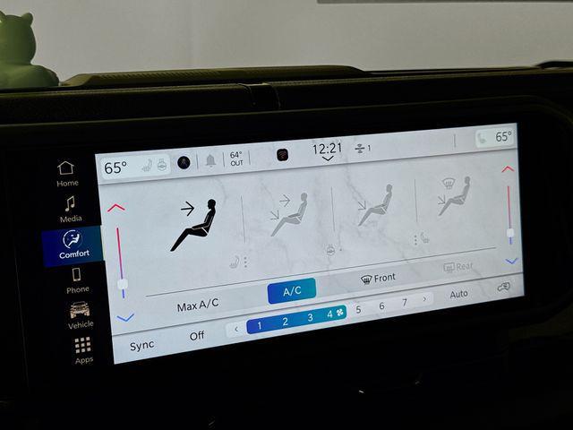 new 2025 Jeep Wrangler car, priced at $45,815