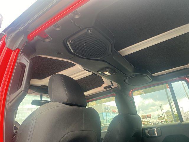 used 2018 Jeep Wrangler Unlimited car, priced at $27,776