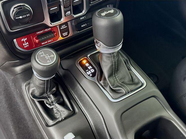 new 2025 Jeep Wrangler car, priced at $57,153