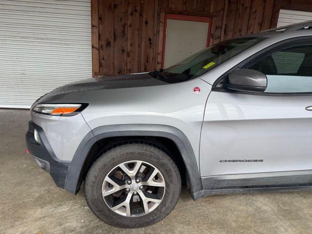 used 2015 Jeep Cherokee car, priced at $7,900