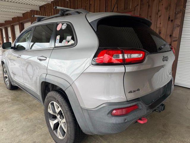 used 2015 Jeep Cherokee car, priced at $7,900