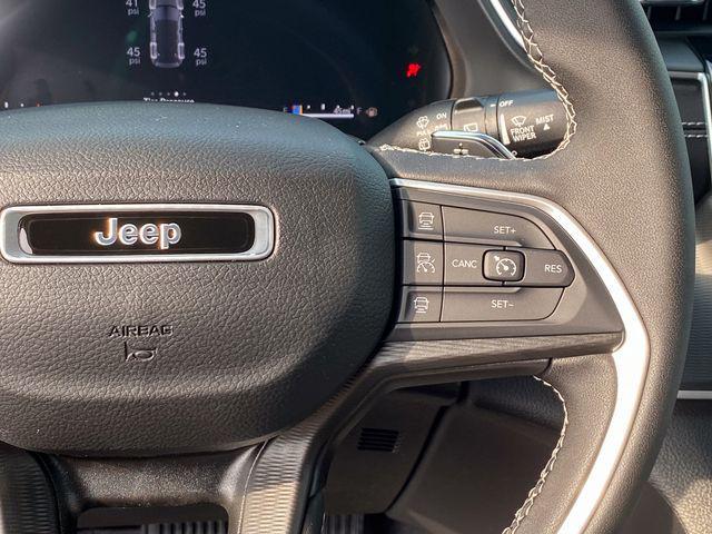 new 2024 Jeep Grand Cherokee car, priced at $38,910