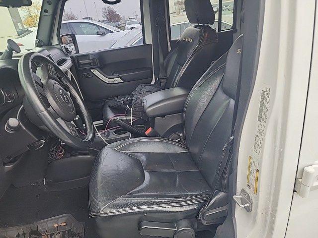 used 2014 Jeep Wrangler Unlimited car, priced at $13,895