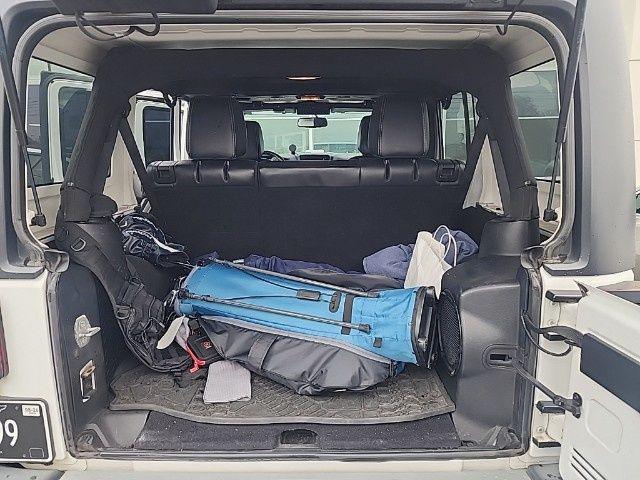 used 2014 Jeep Wrangler Unlimited car, priced at $13,895