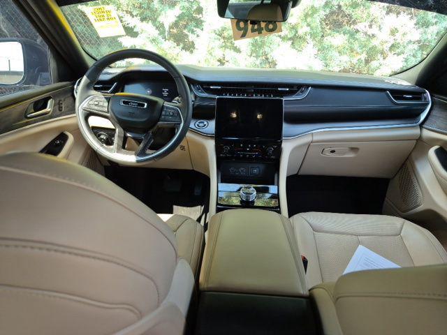 used 2023 Jeep Grand Cherokee car, priced at $30,933