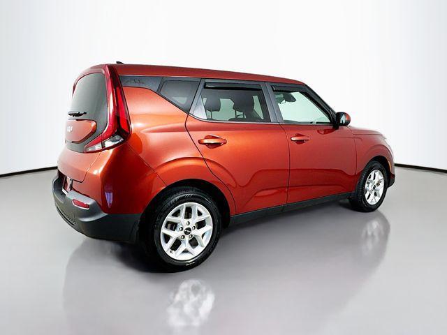 used 2022 Kia Soul car, priced at $15,990