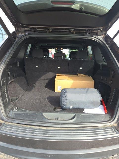 used 2015 Jeep Grand Cherokee car, priced at $8,897