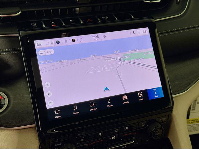 new 2025 Jeep Grand Cherokee car, priced at $46,653