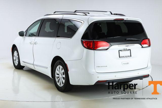 used 2018 Chrysler Pacifica car, priced at $10,401