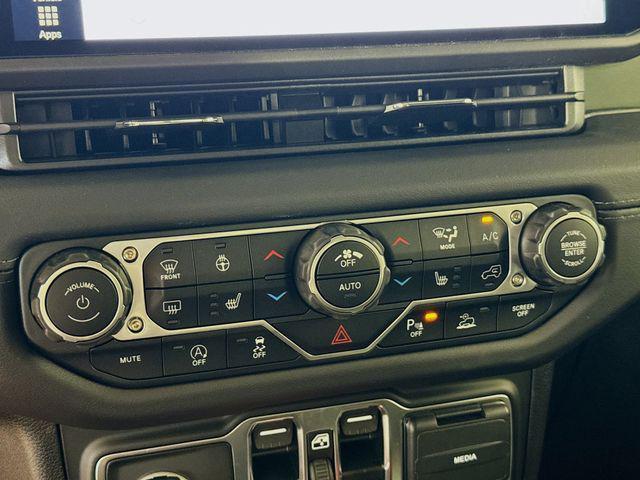 new 2025 Jeep Gladiator car, priced at $55,946