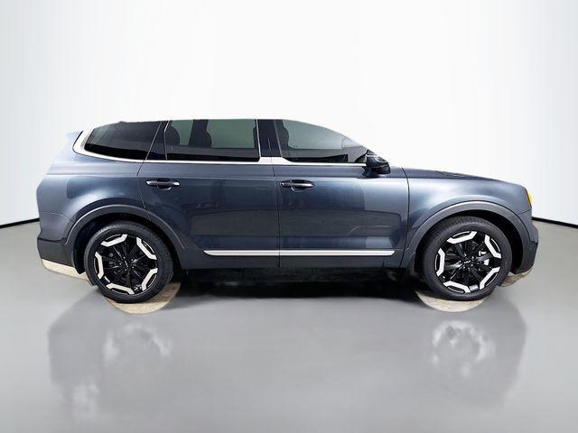 used 2024 Kia Telluride car, priced at $38,125