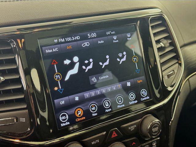 used 2021 Jeep Grand Cherokee car, priced at $27,595