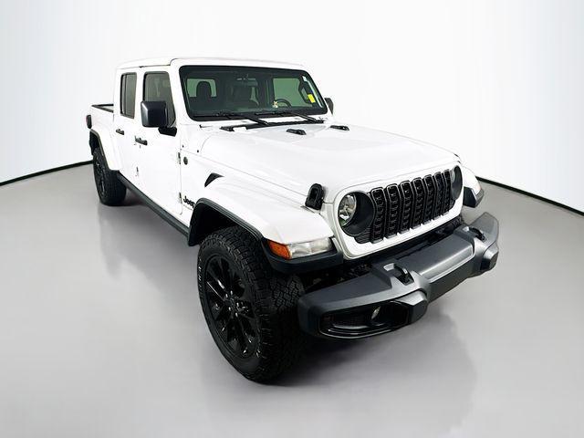 used 2024 Jeep Gladiator car, priced at $38,099
