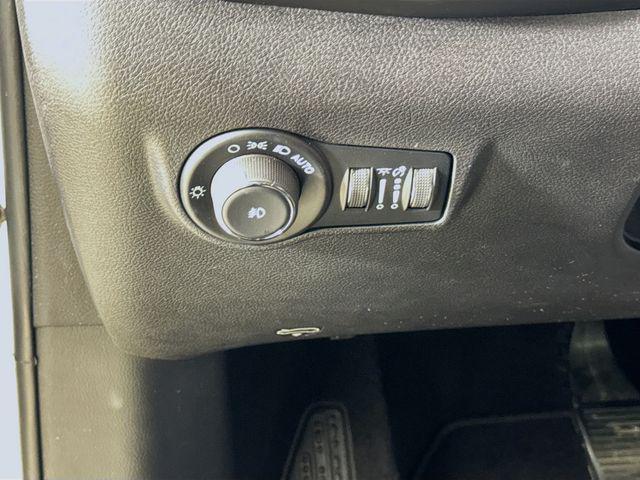 used 2022 Jeep Compass car, priced at $18,490