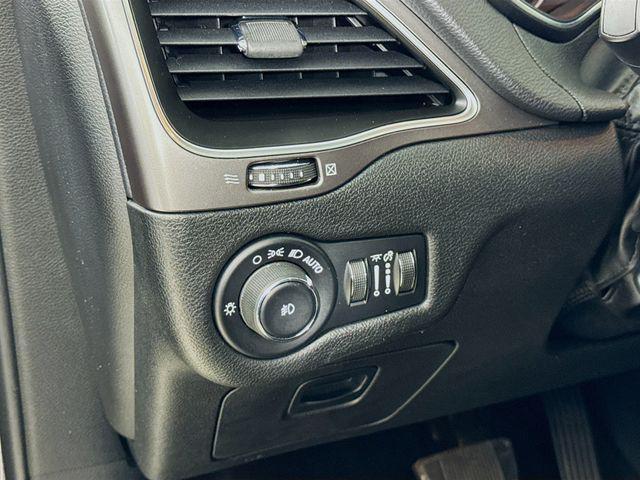 used 2019 Jeep Cherokee car, priced at $14,528