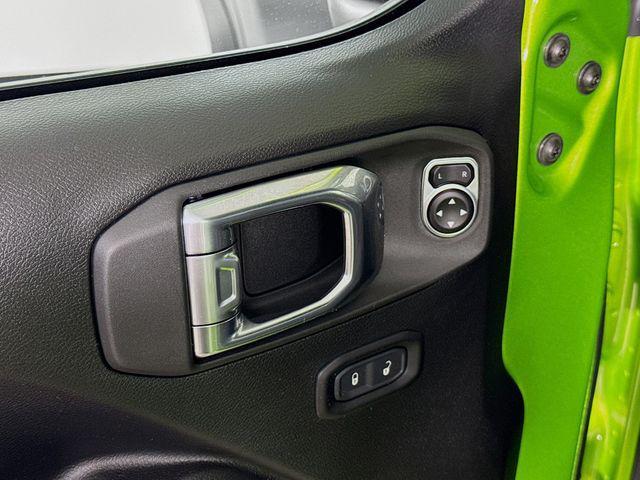new 2025 Jeep Wrangler car, priced at $55,637