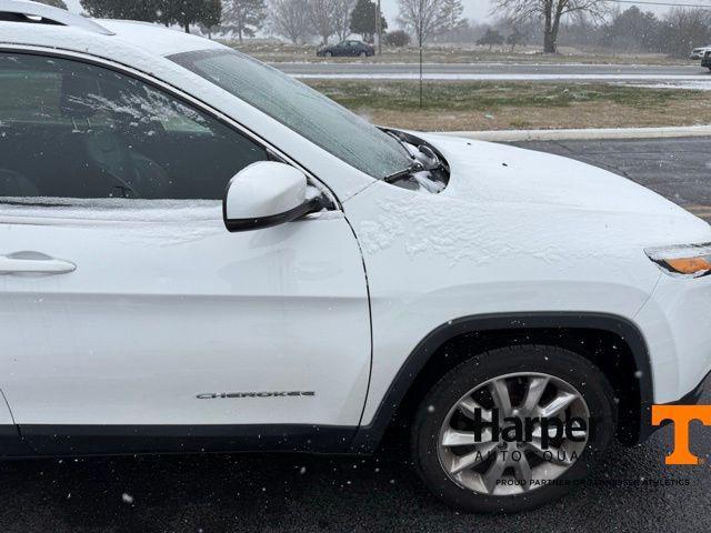 used 2016 Jeep Cherokee car, priced at $10,274