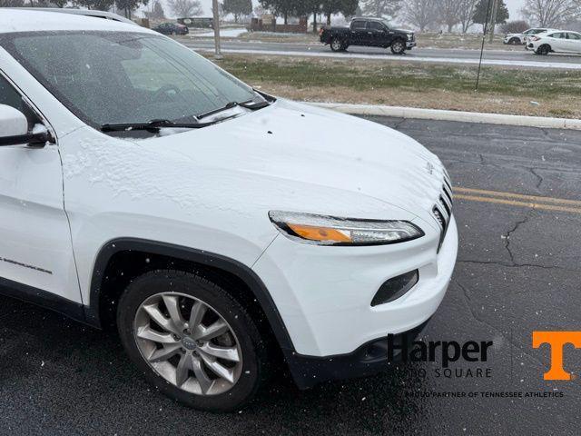 used 2016 Jeep Cherokee car, priced at $10,274