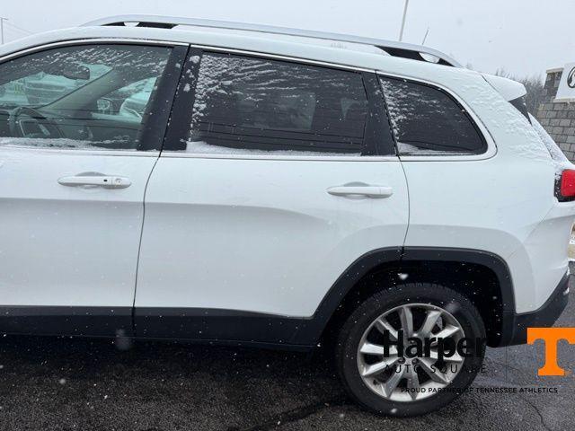 used 2016 Jeep Cherokee car, priced at $10,274