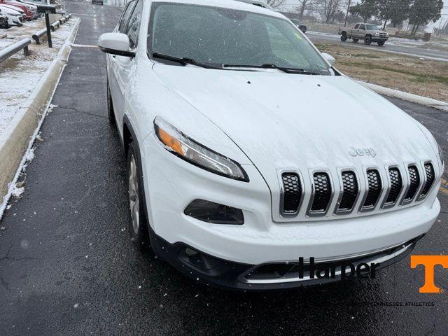 used 2016 Jeep Cherokee car, priced at $10,274