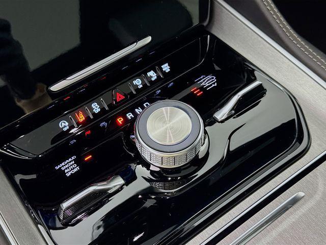 new 2025 Jeep Wagoneer L car, priced at $73,361