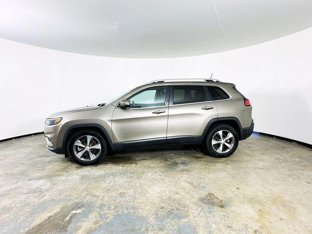 used 2019 Jeep Cherokee car, priced at $15,487