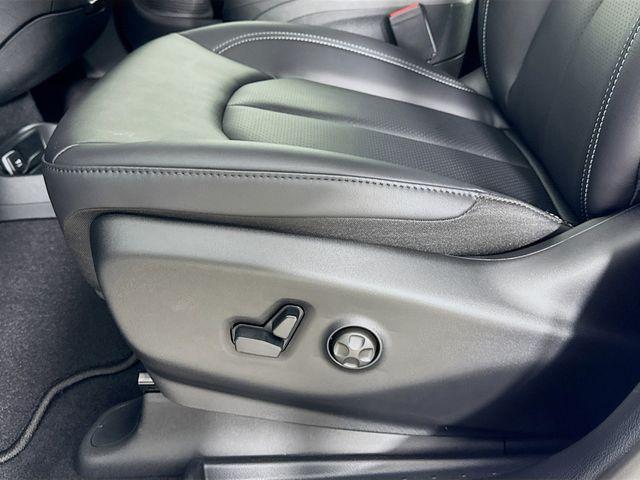new 2026 Chrysler Pacifica car, priced at $43,261