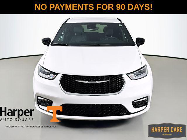 new 2026 Chrysler Pacifica car, priced at $43,261