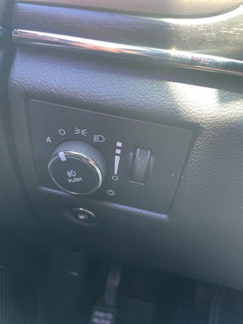 used 2015 Jeep Grand Cherokee car, priced at $9,998