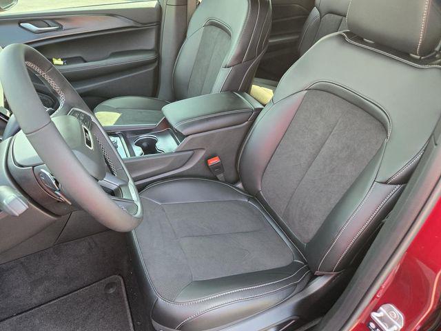 new 2025 Jeep Grand Cherokee L car, priced at $36,500