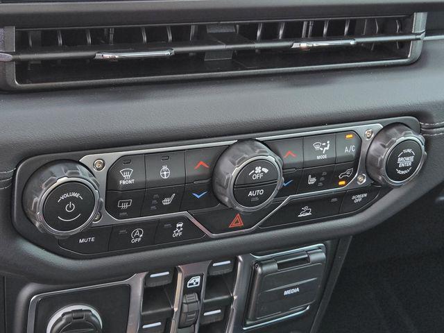 new 2025 Jeep Gladiator car, priced at $42,421