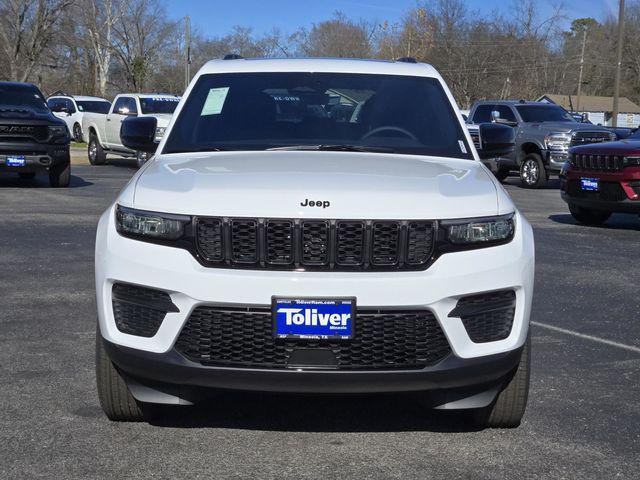 new 2025 Jeep Grand Cherokee car, priced at $39,999