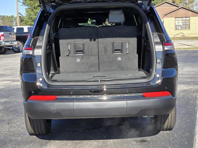 new 2025 Jeep Grand Cherokee L car, priced at $54,000