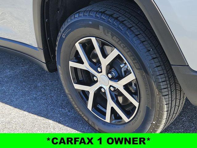 used 2025 Jeep Grand Cherokee L car, priced at $42,400