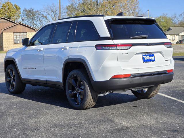 new 2025 Jeep Grand Cherokee car, priced at $45,000