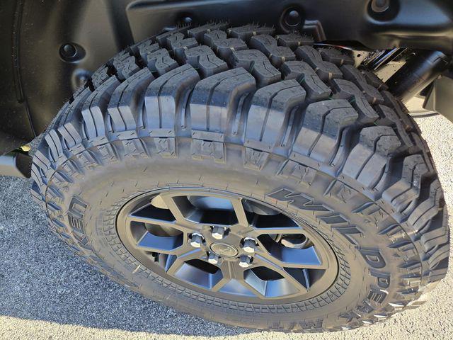 new 2025 Jeep Wrangler car, priced at $48,564