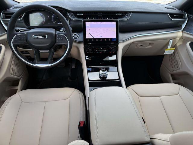 new 2025 Jeep Grand Cherokee L car, priced at $39,850