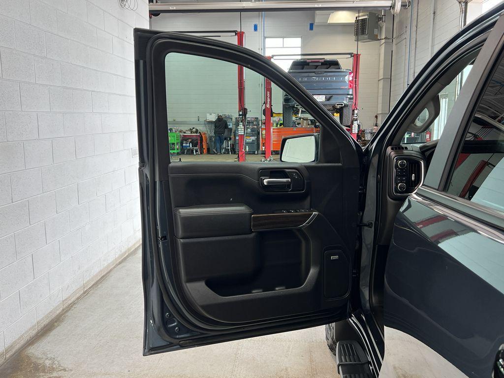 used 2021 Chevrolet Silverado 1500 car, priced at $42,985