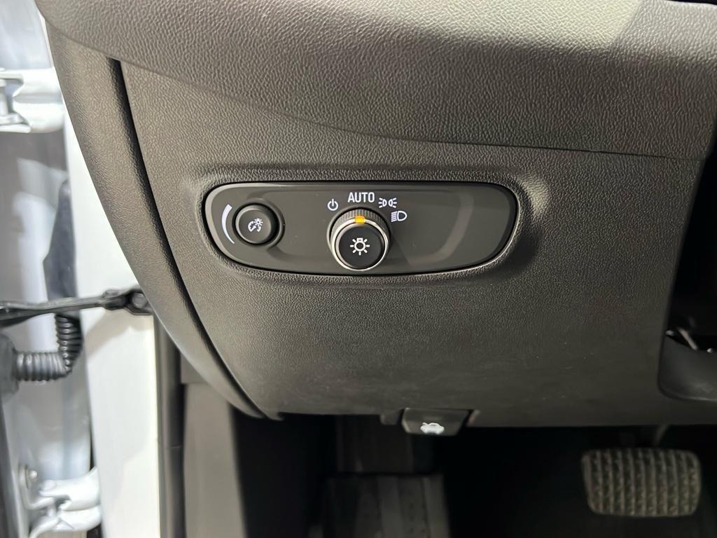 used 2022 Chevrolet Equinox car, priced at $26,195
