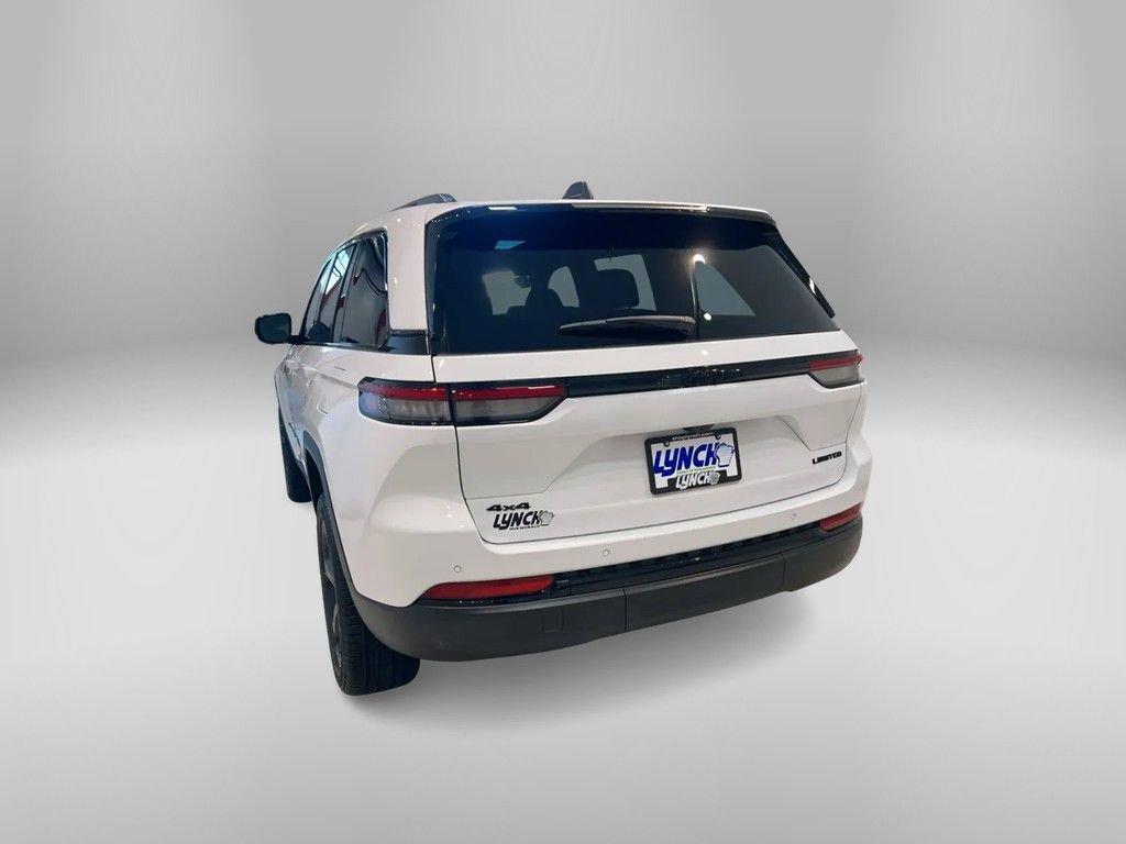 new 2025 Jeep Grand Cherokee car, priced at $47,495