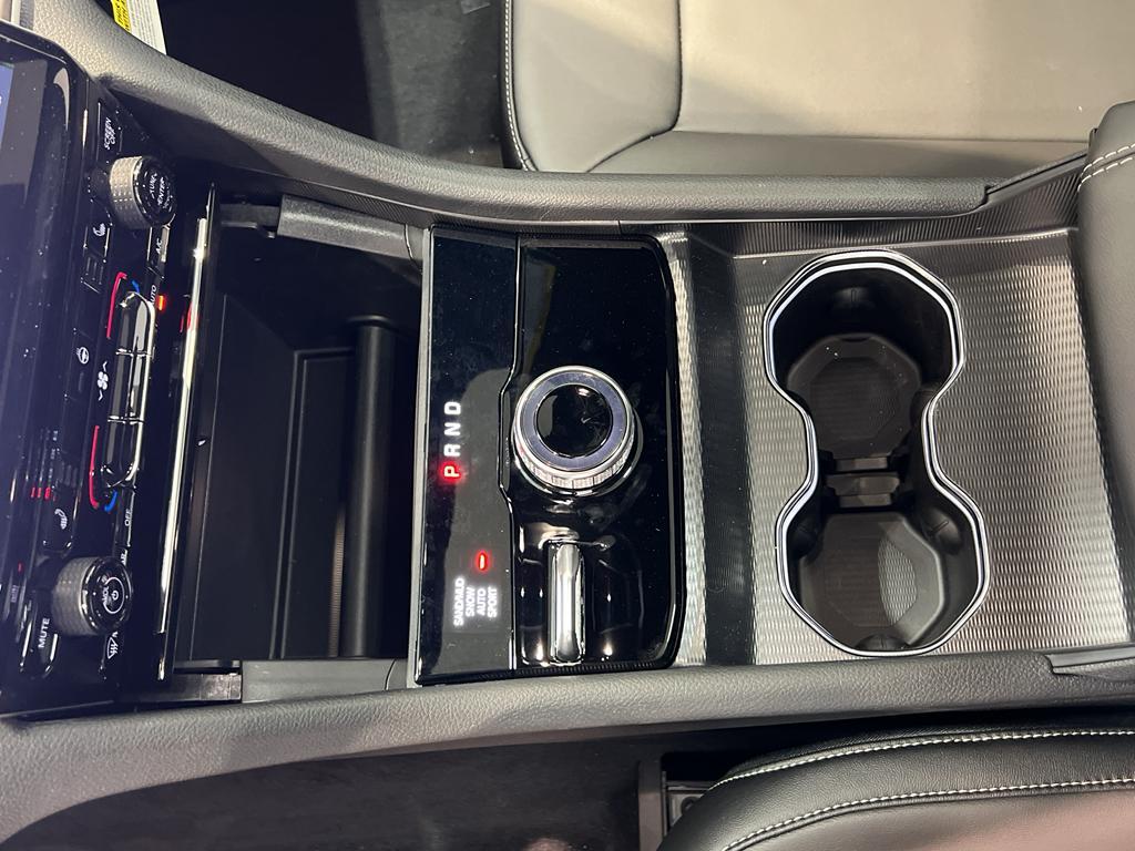 new 2025 Jeep Grand Cherokee car