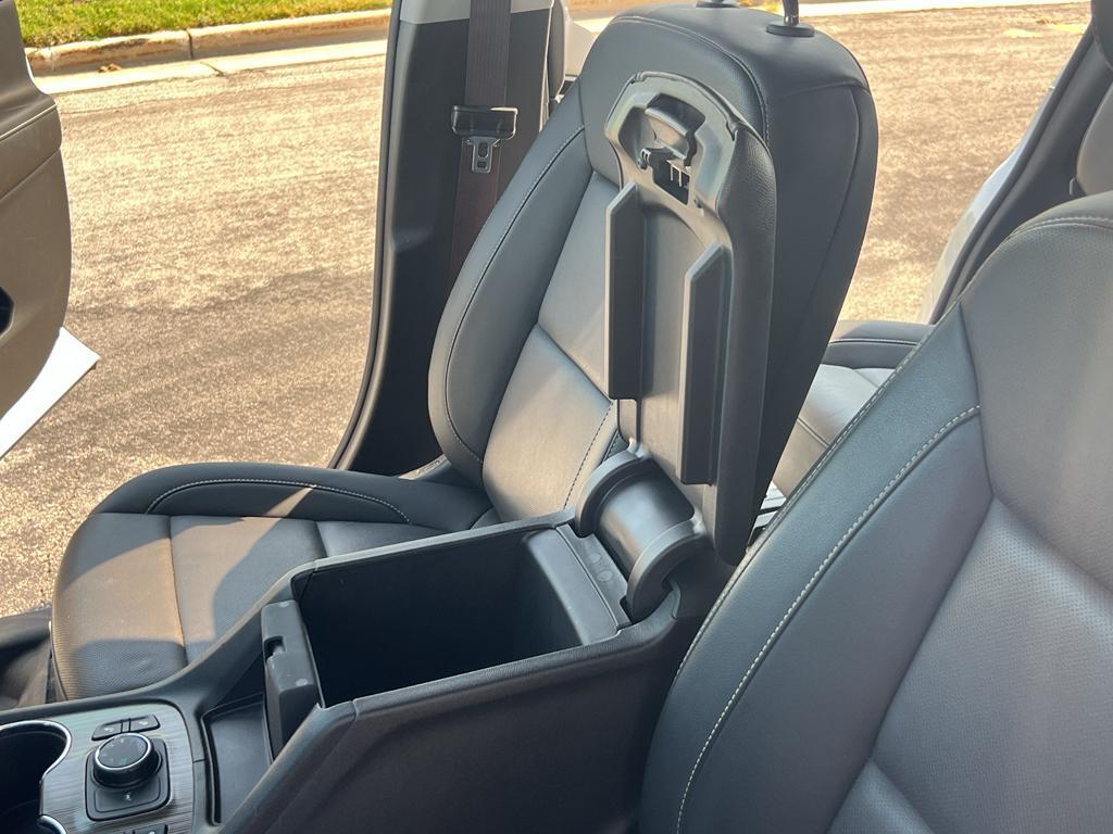 used 2023 GMC Acadia car, priced at $37,595