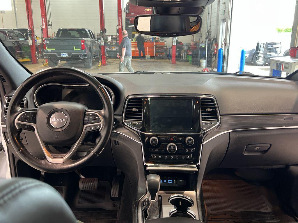 used 2021 Jeep Grand Cherokee car, priced at $29,490