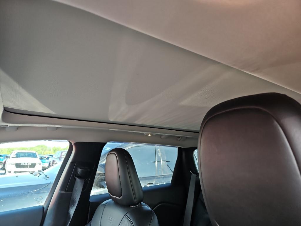 used 2019 Jeep Cherokee car, priced at $19,999