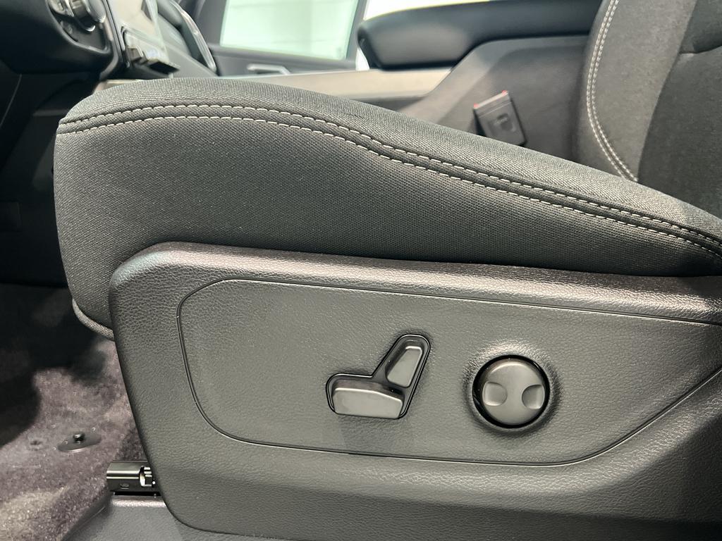 new 2025 Ram 1500 car, priced at $53,749