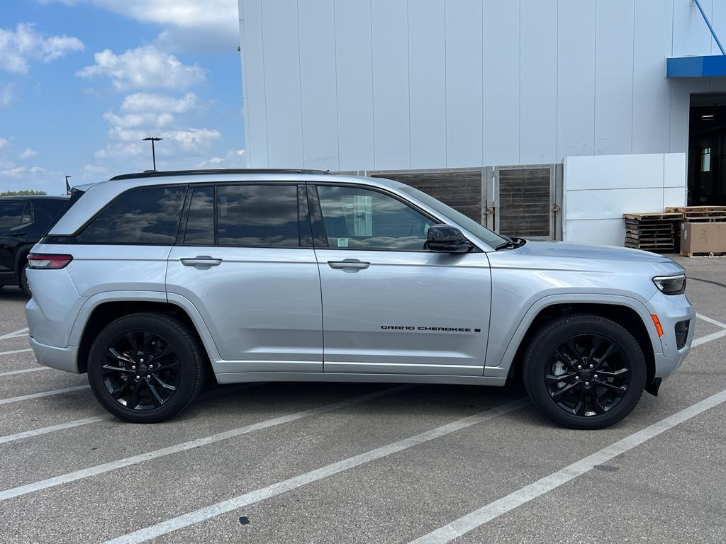 used 2023 Jeep Grand Cherokee car, priced at $44,995