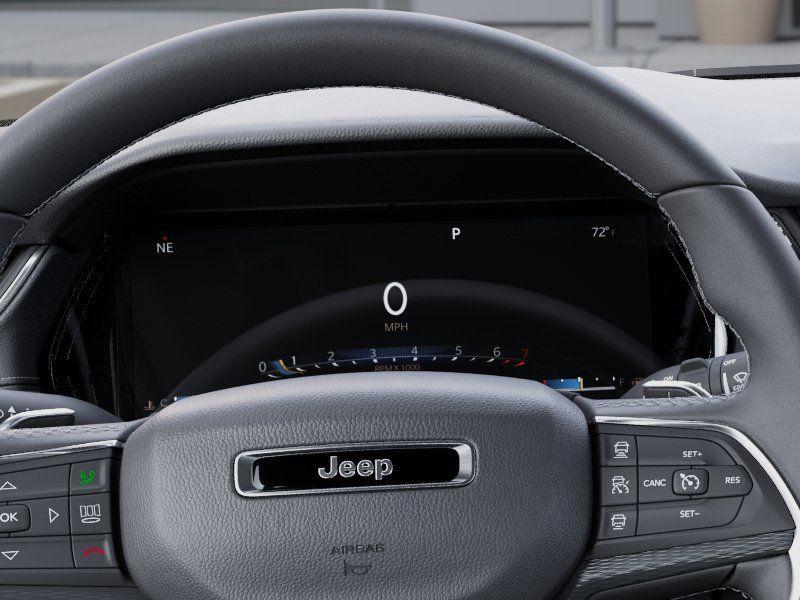 new 2025 Jeep Grand Cherokee car, priced at $31,990