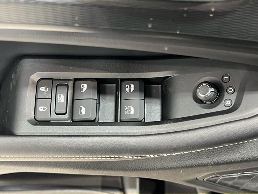 new 2025 Jeep Grand Cherokee car, priced at $38,439