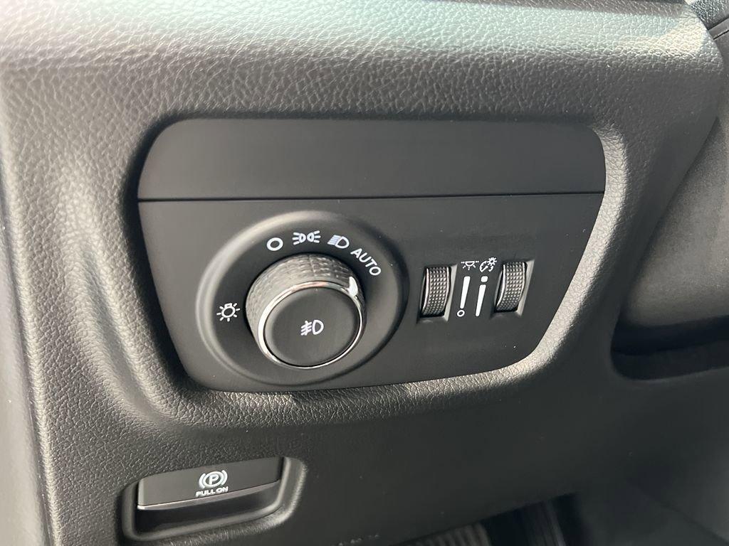 new 2025 Jeep Grand Cherokee car, priced at $58,475