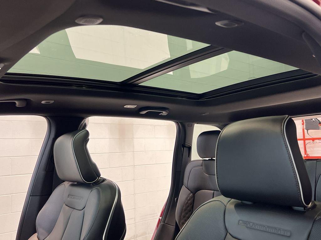 new 2025 Jeep Grand Cherokee car, priced at $58,475